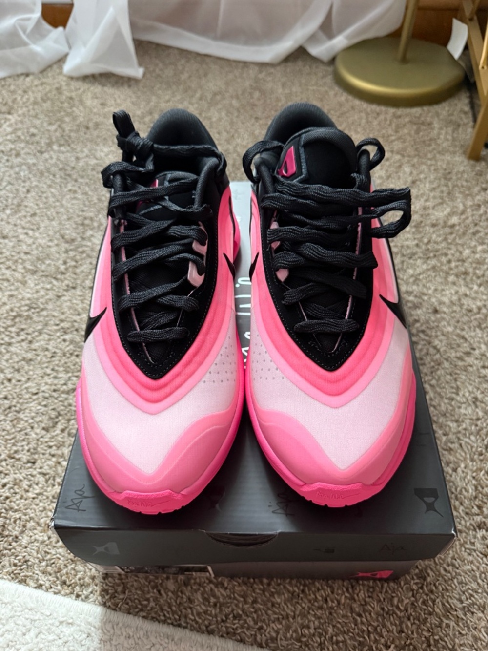 Nike Aja One - Picture 2 of 6